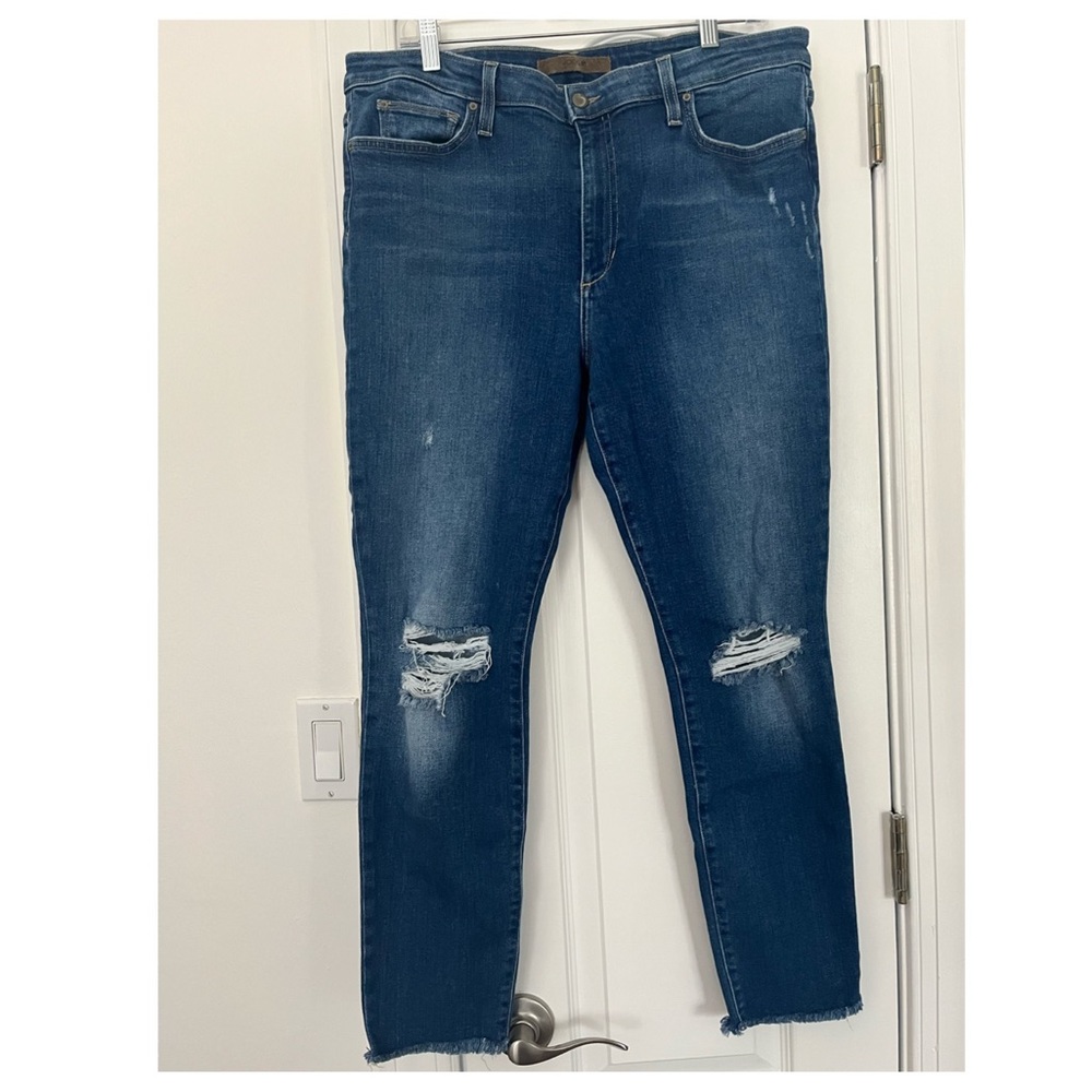 Joe’s Jeans - The Charlie size 34